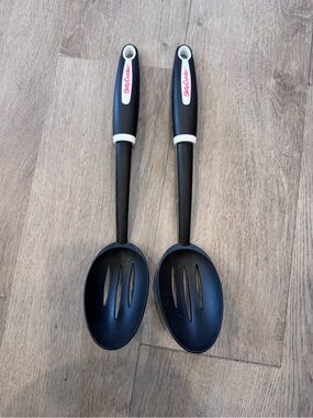 Betty Crocker Slotted Spoons Set of 2 Serving Utensils Black Plastic Handles USA
